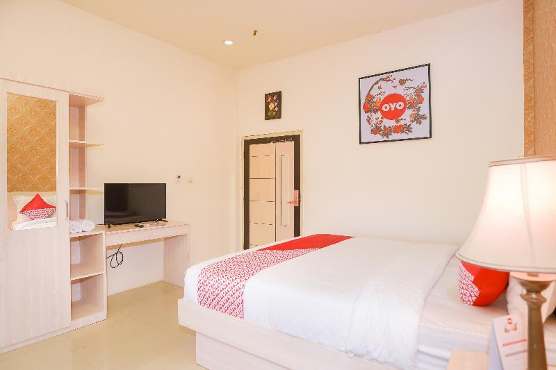 Capital O 854 Ub Caisar Hotel Banda Aceh Esterno foto